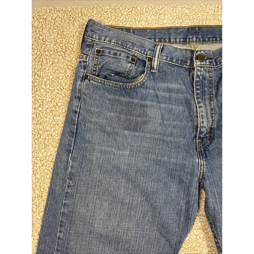 Levis waist measure